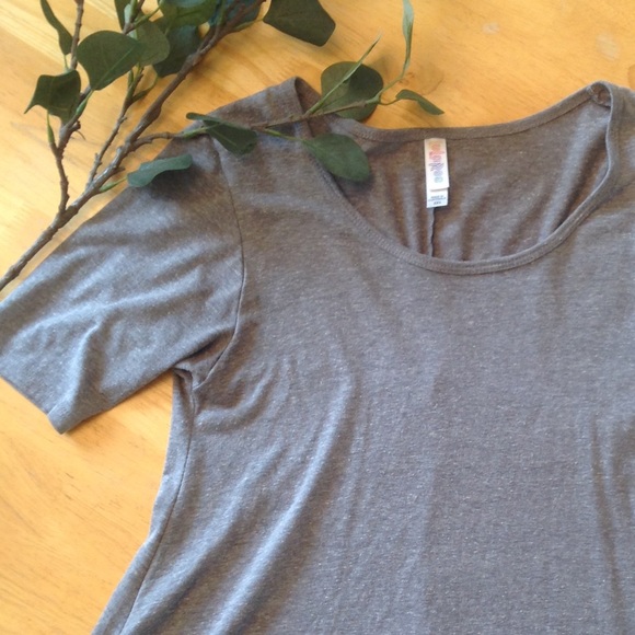 LuLaroe Perfect Tee - Picture 3 of 4